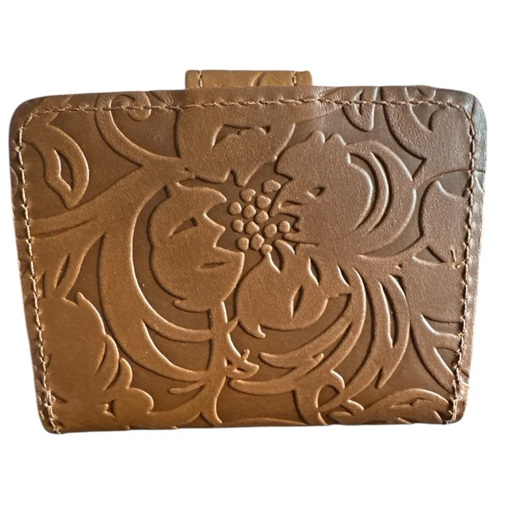 Portland Leather Mini‎ Bifold Wallet Embossed Meadow NWT - Picture 2 of 9
